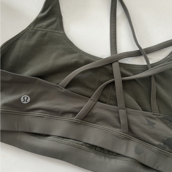 Lulu lemon sports bras size 12 - Picture 6 of 6